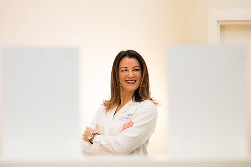 La dottoressa Jasmin Fuhr riceve il premio Donna è 2019