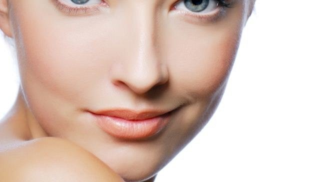 Get beautiful for the holidays: anti-ageing techniques of aesthetic medicine ❒ Studio Romano Fuhr